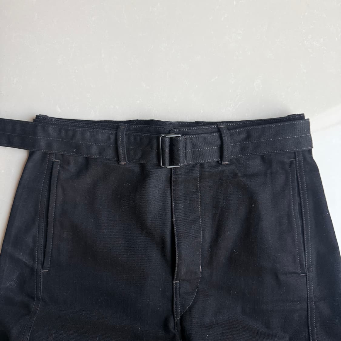 [M] 르메르 23ss 벨티드 트위스티드 팬츠 블랙 상품이미지3