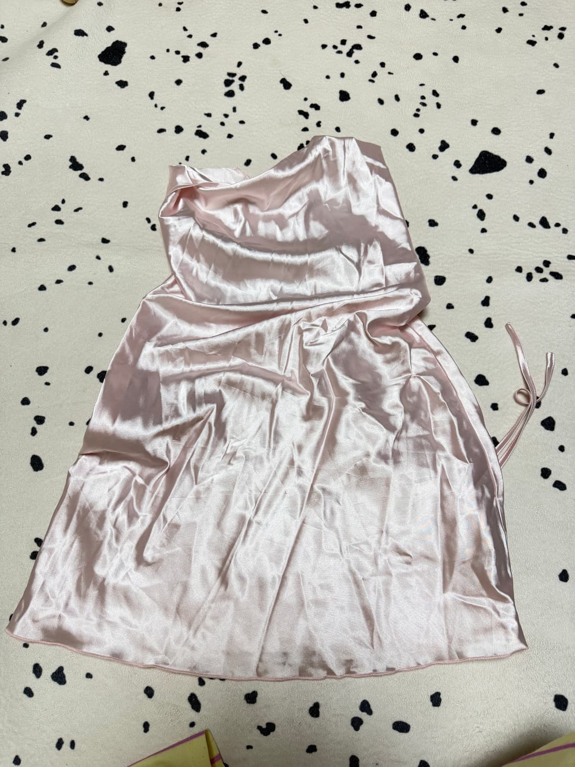 쉬인 새틴 크로스백 스트랩 드레스 상품이미지3