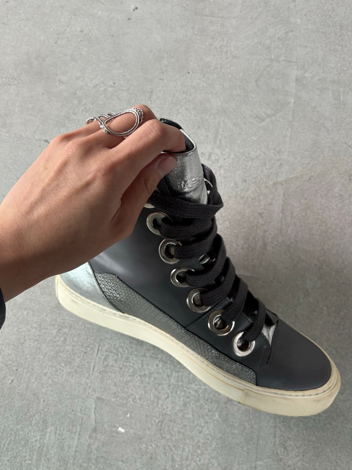 라프시몬스 콘트라스트 하이탑 상품이미지8