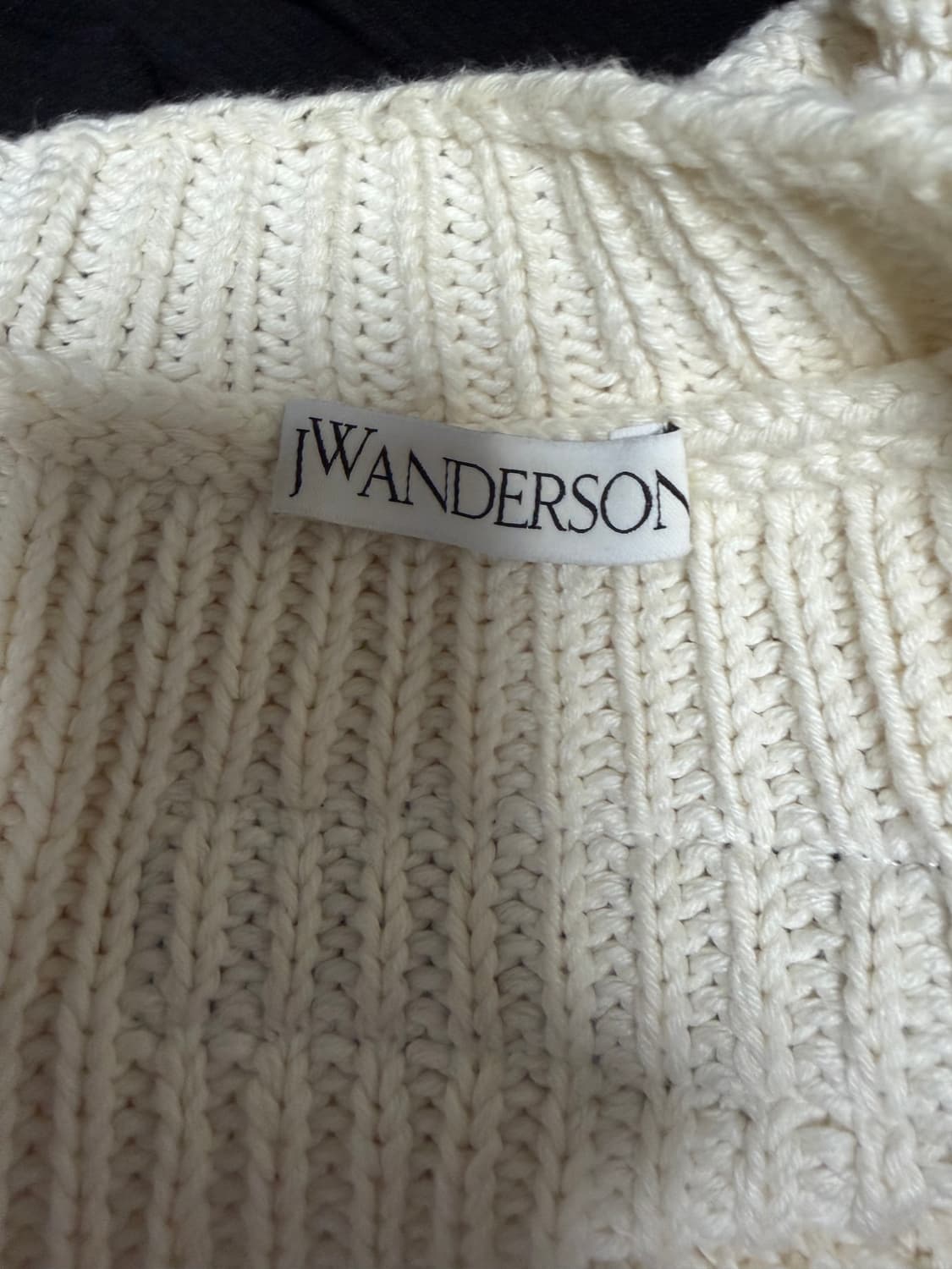 JW앤더슨 디스트레스 이펙트 가디건 L 사이즈 상품이미지3