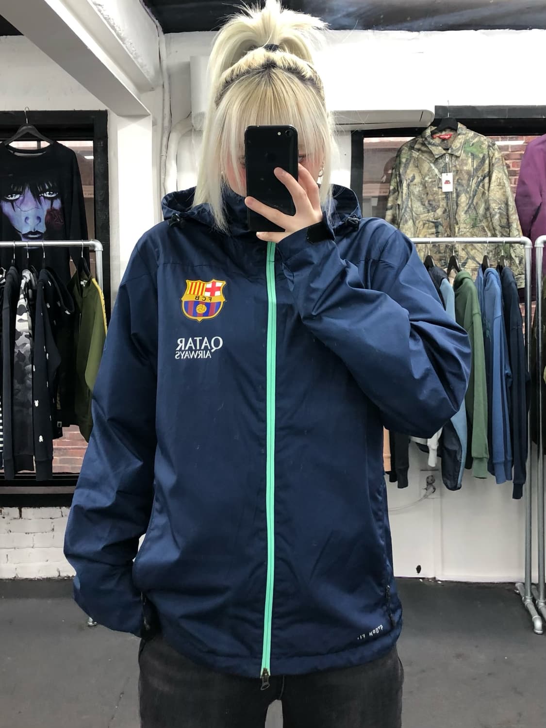 나이키 바르셀로나 바람막이 상품이미지2