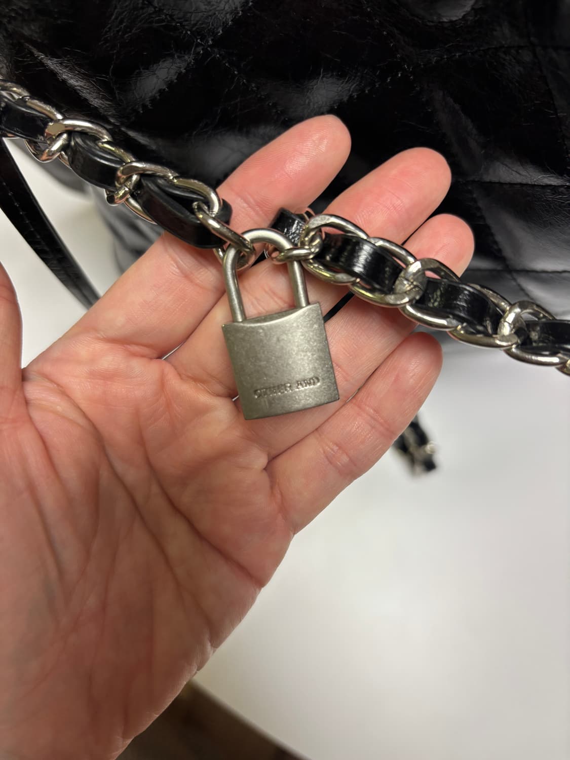 아더앤드 퀼팅 카마백 블랙 상품이미지8