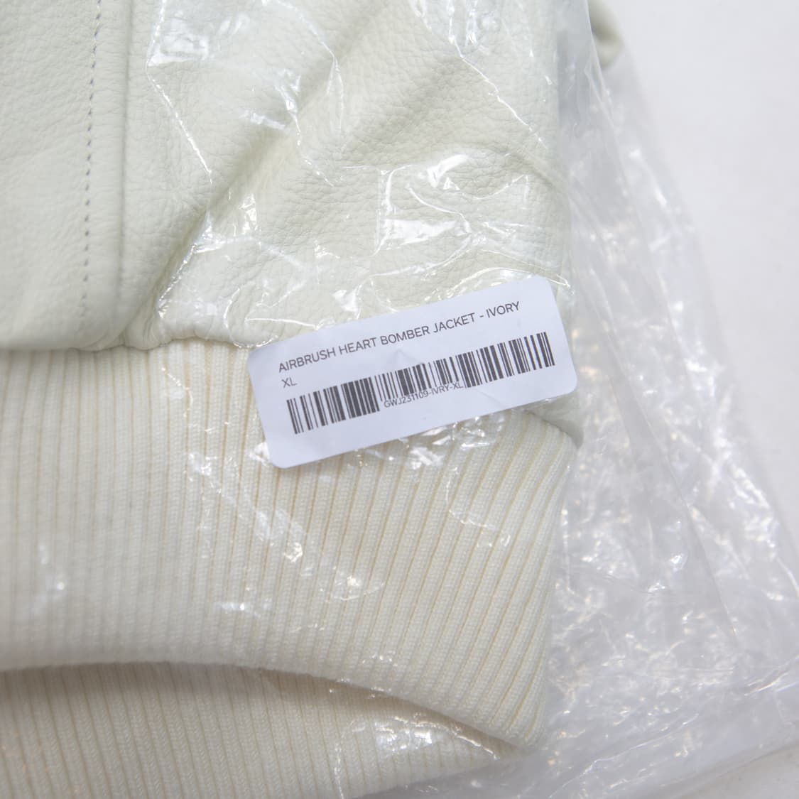 골프왕 에어브러쉬 하트 봄버 자켓 아이보리 상품이미지10