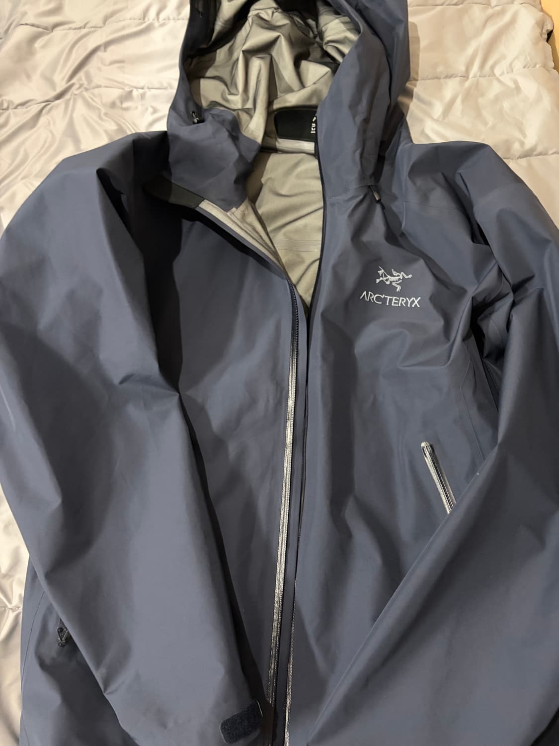 아크테릭스 베타 LT 블랙 사파이어 상품이미지2