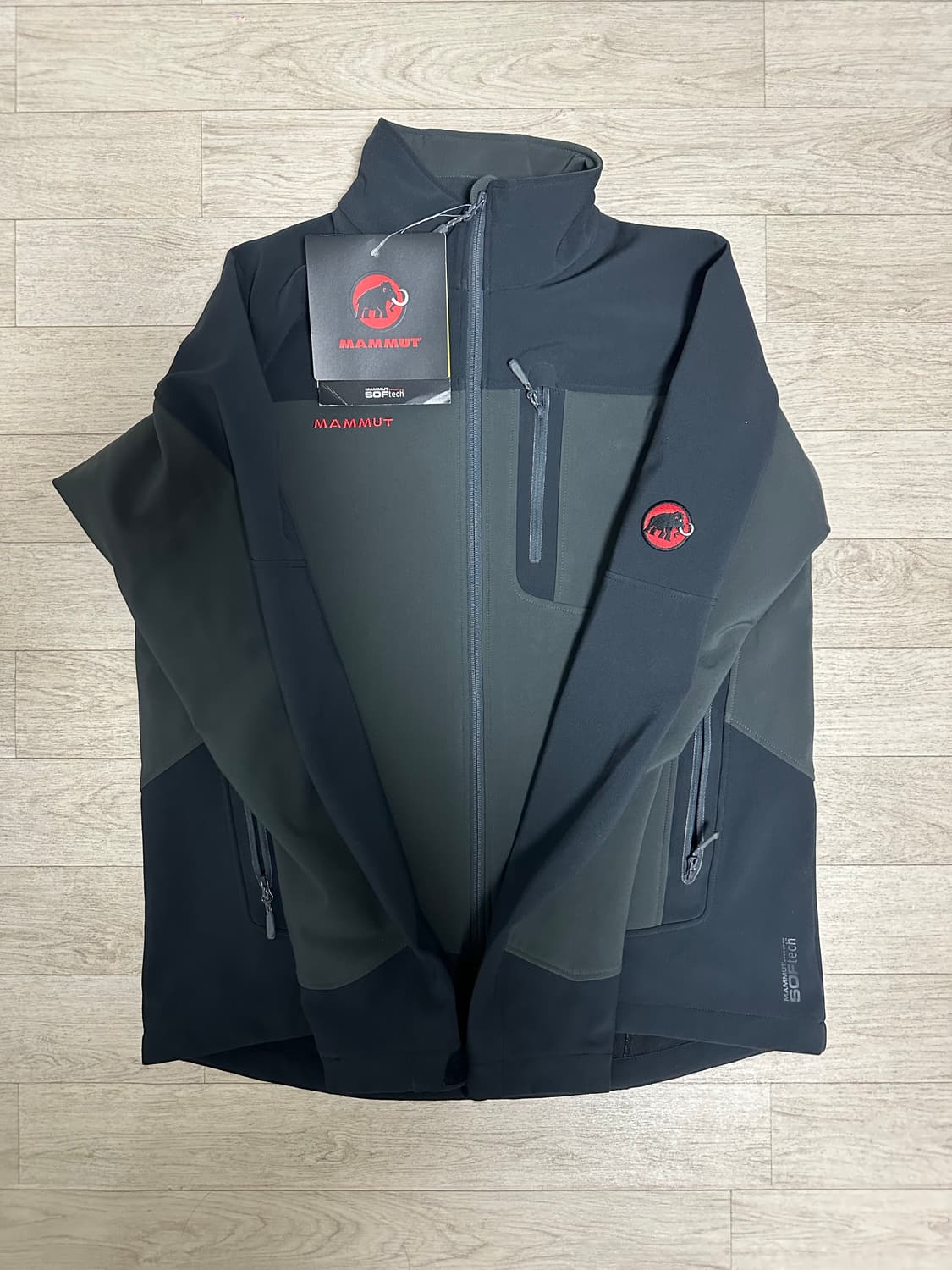 마무트 소프트쉘 새상품 상품이미지1