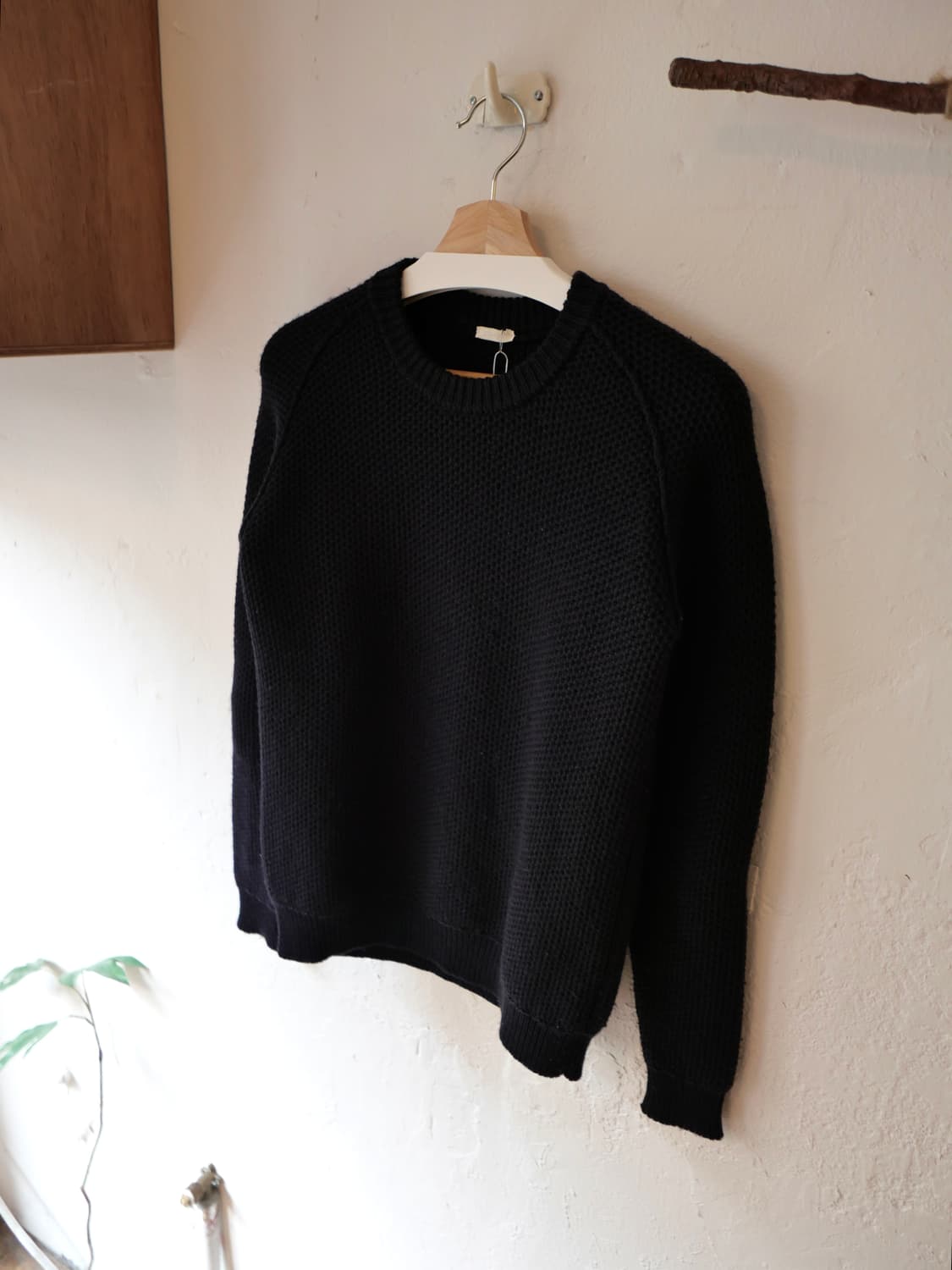 코모리 엘보 패치 니트 스웨터 상품이미지2