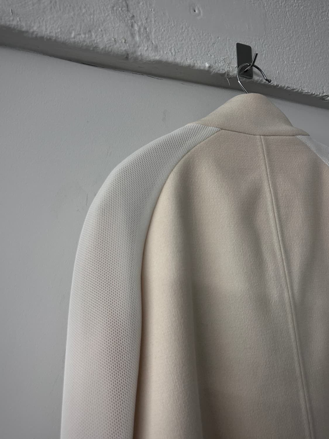 Gabriele Colangelo 비대칭 드레이프 하이넥 자켓 상품이미지7