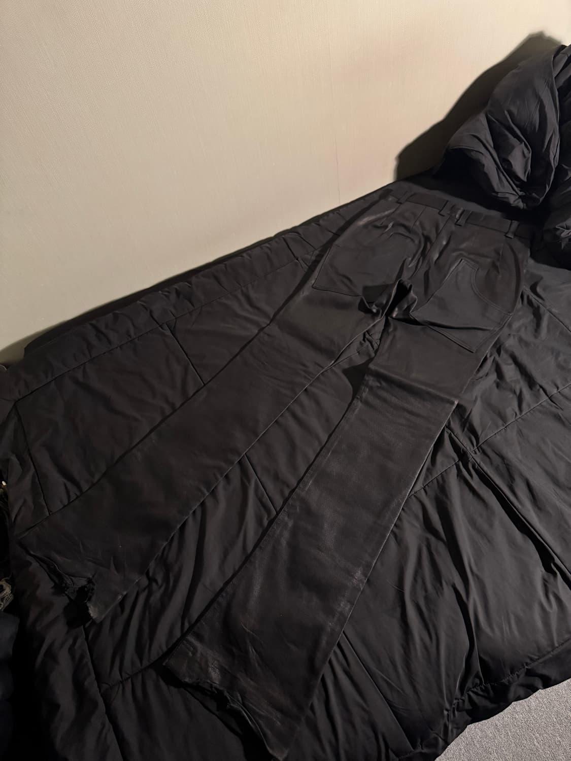 카그루 왁스 코팅 플레어 팬츠 상품이미지2