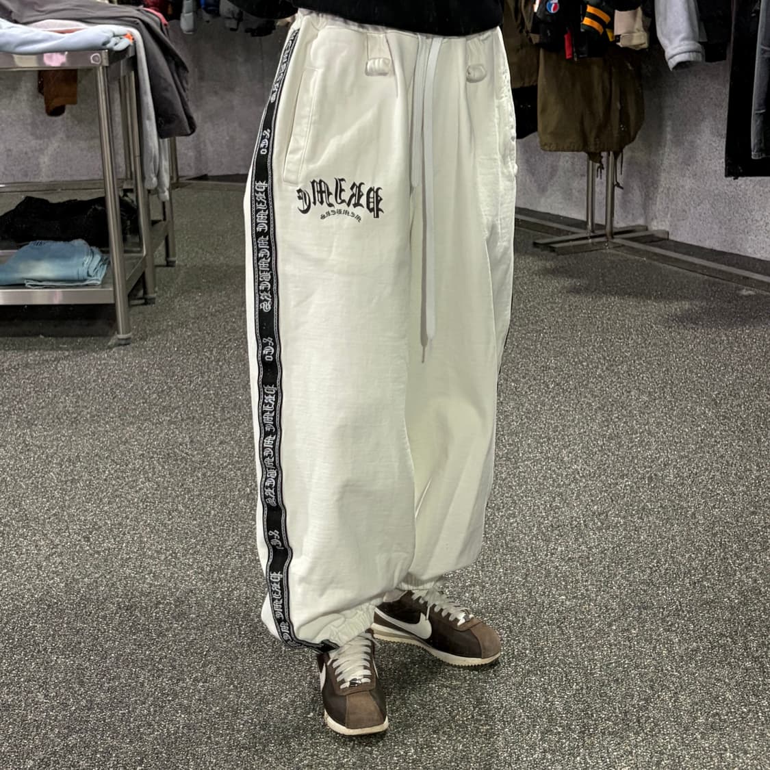 프라임 멤버스 화이트 트랙탑 조거 팬츠 B3943 상품이미지2