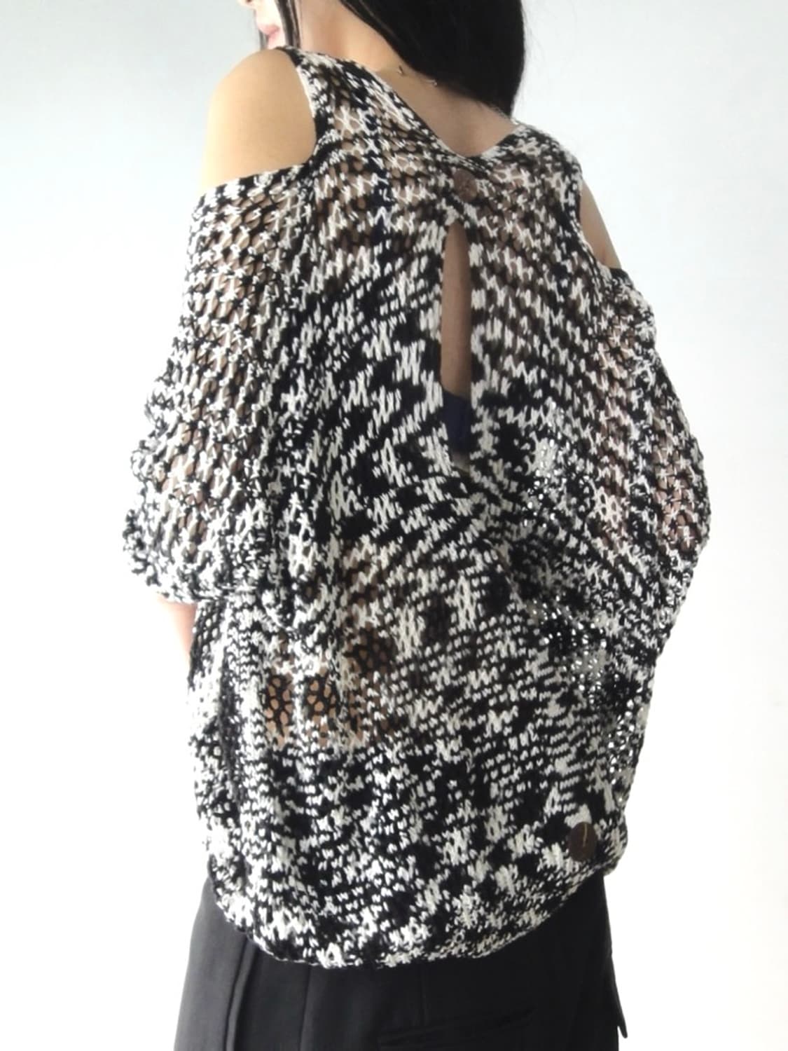 Shoulder slit half knit 상품이미지6