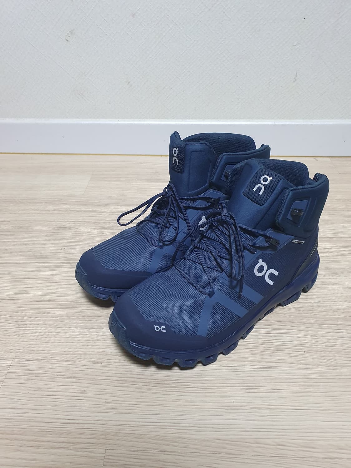 온러닝 클라우드락 하이킹 등산화 300~305 상품이미지4