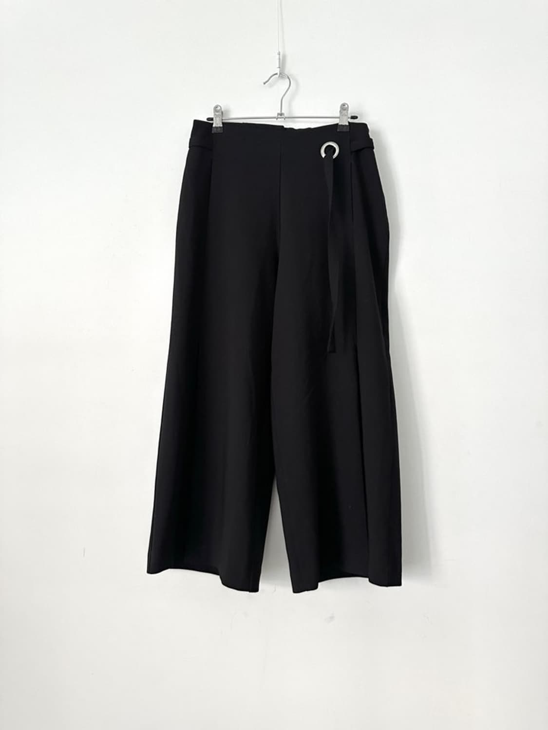 Side hole strap pants / black 상품이미지4