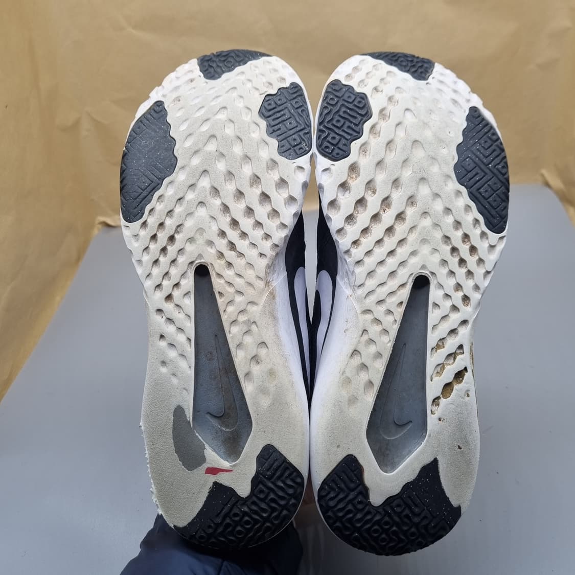 나이키 리뉴 리탈리 에이션 남성운동화280 상품이미지3