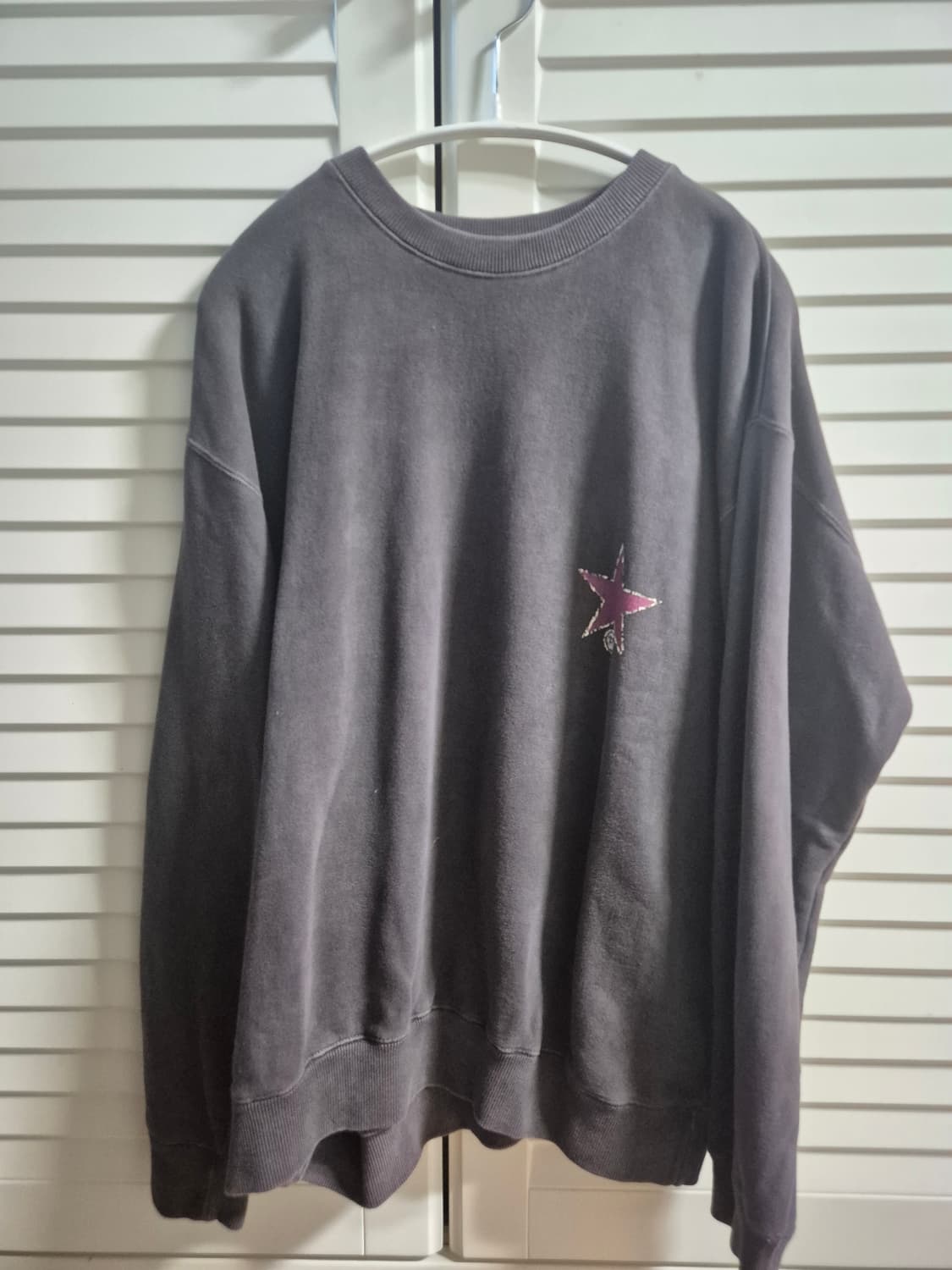 Converse Tokyo(컨버스도쿄) 피그먼트 백프린팅 맨투맨 상품이미지2