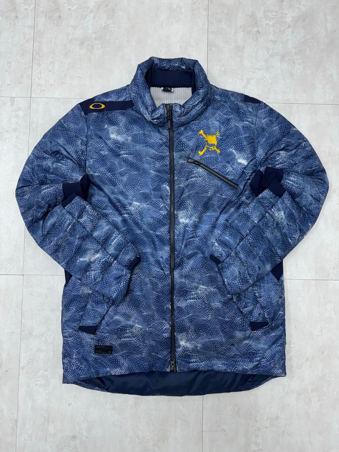 •OAKLEY 스컬 로고 경량 패딩 자켓 상품이미지1