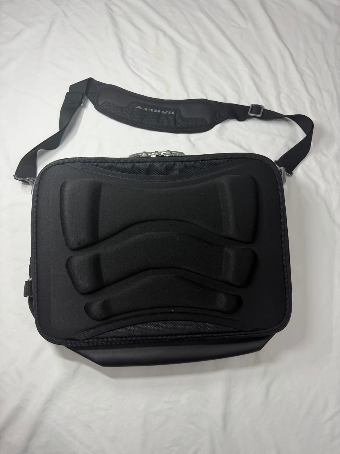 오클리 크로스백 테크니컬 홈오피스백 브리프케이스 상품이미지2