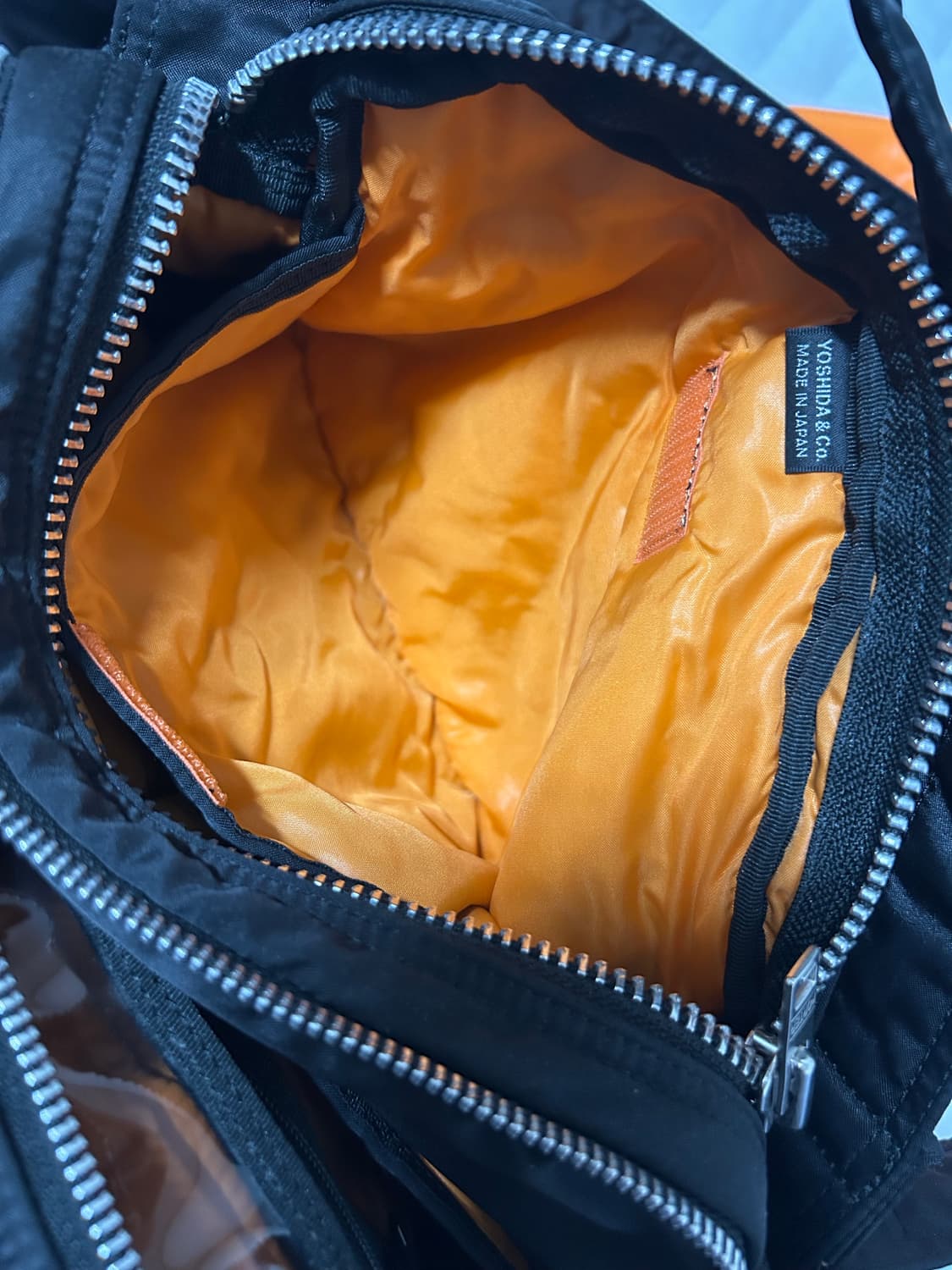 포터 탱커 숄더백 스몰 블랙 상품이미지7