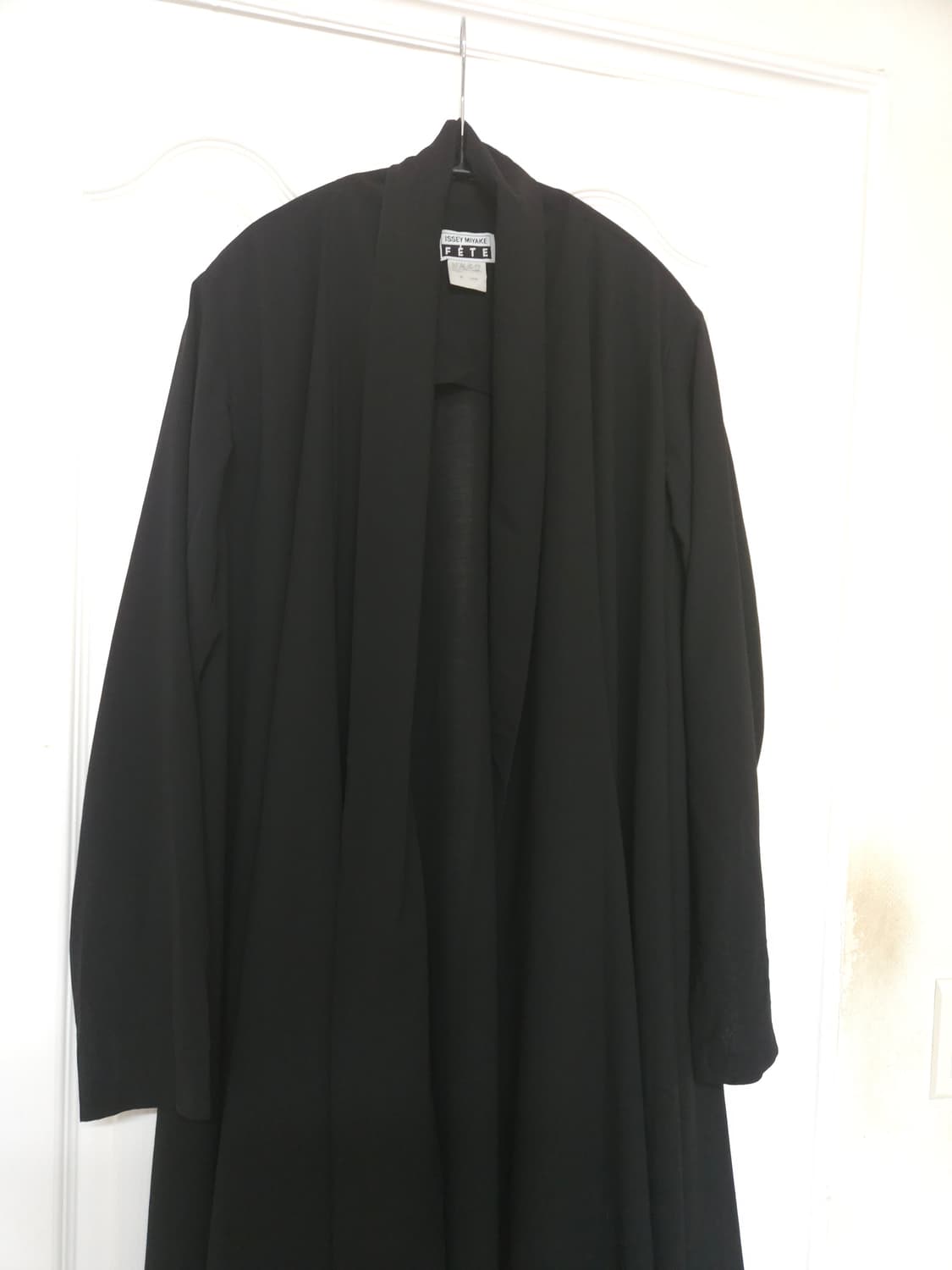 ISSEY MIYAKE  FETE 이세이 미야케 맥시 롱 가디건 블랙 상품이미지5