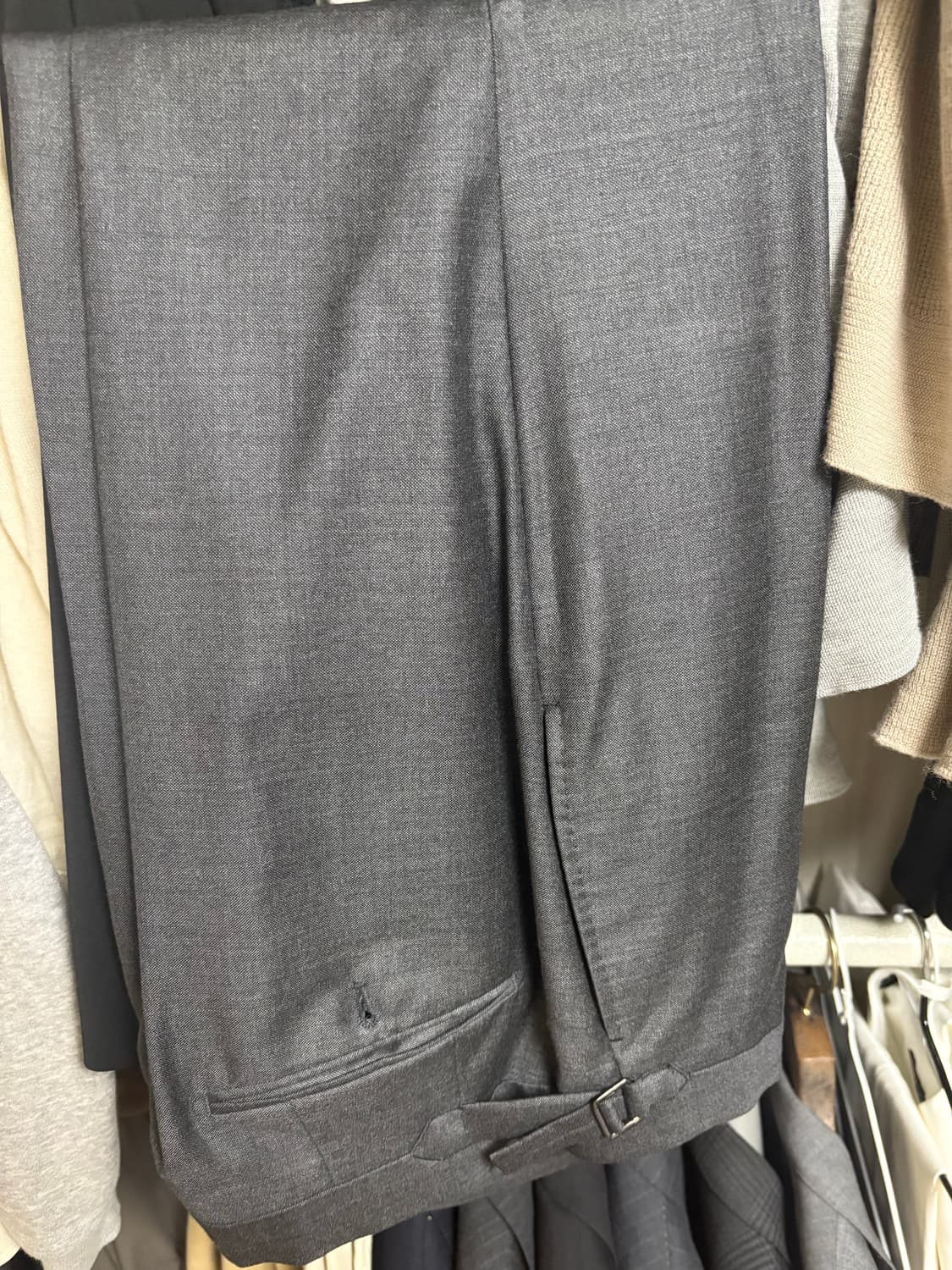 톰포드 쉘튼 트라우저 시그니처 그레이 46 사이즈 상품이미지1
