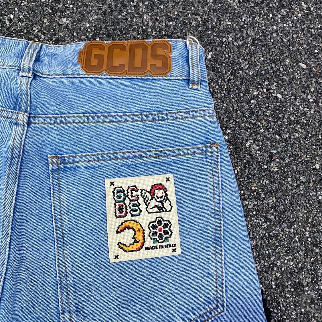 GCDS 픽셀 자수 로고 와이드 데님 팬츠 B3609 상품이미지7