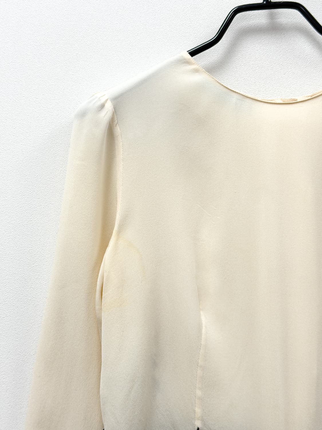 프라다 리본 디테일 실크 페플럼 블라우스 상품이미지4