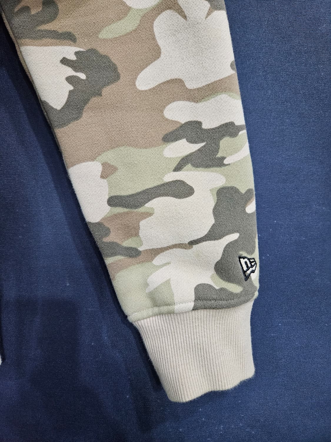 뉴에라 프린팅 카모 남성 95 기모 후드집업  상품이미지5