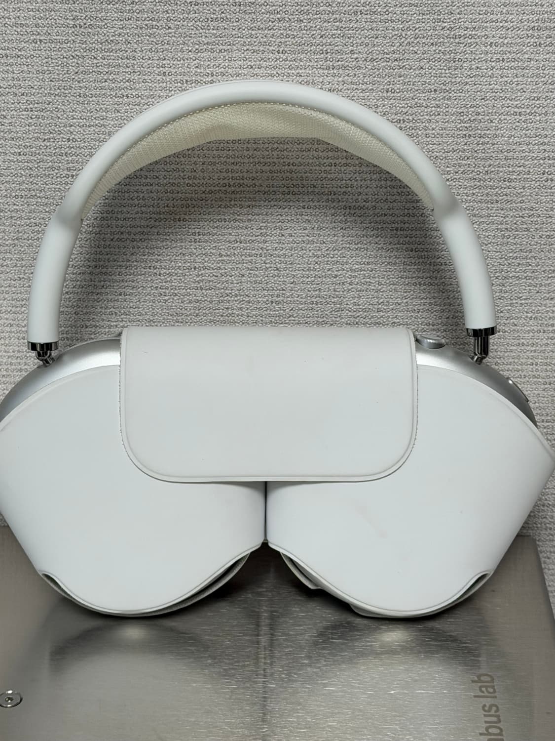 애플 에어팟 맥스 실버 상품이미지3