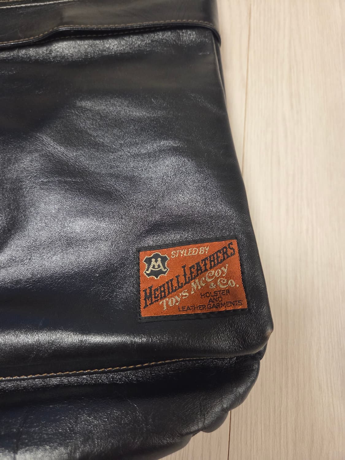 토이즈맥코이 블랙 헬멧백 상품이미지3