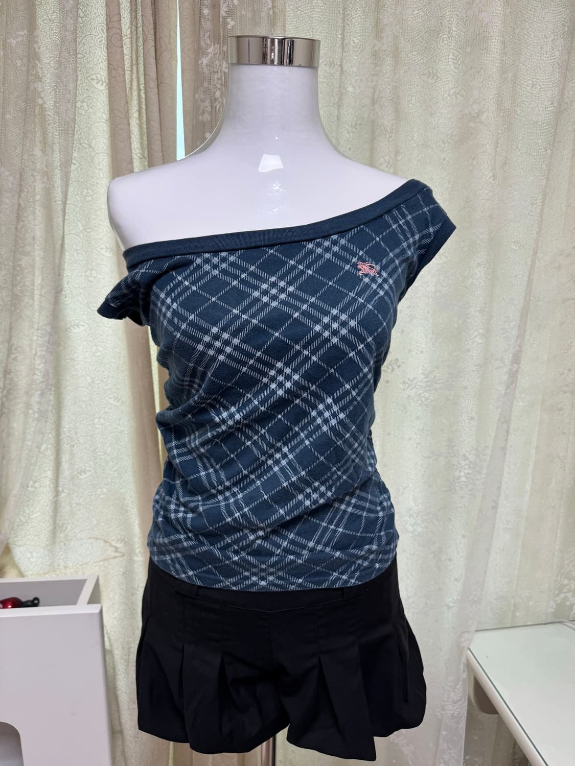 Burberry shirring U-line sleeveless 상품이미지2