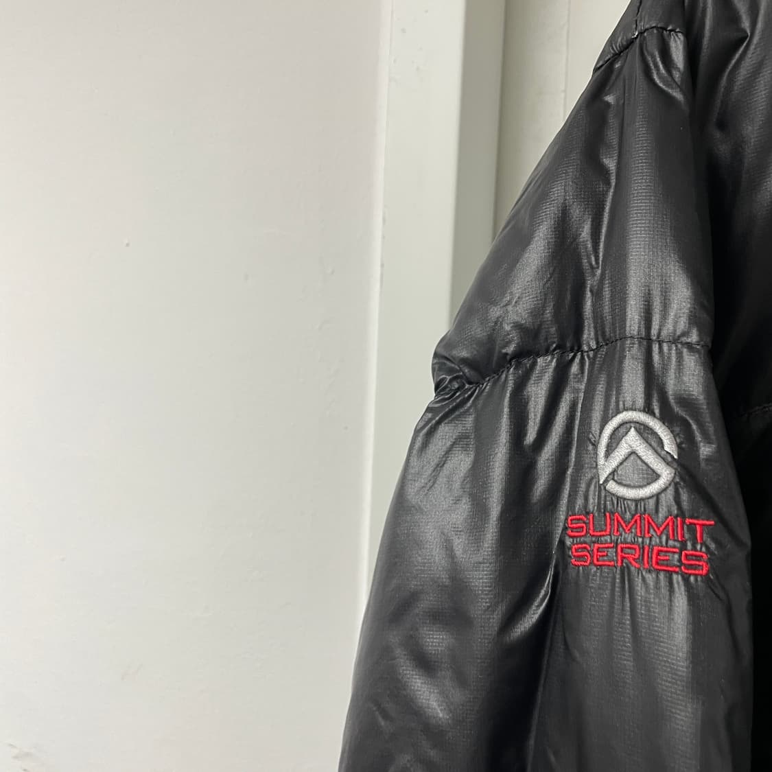 노스페이스 써밋 블랙 패딩 95 상품이미지5