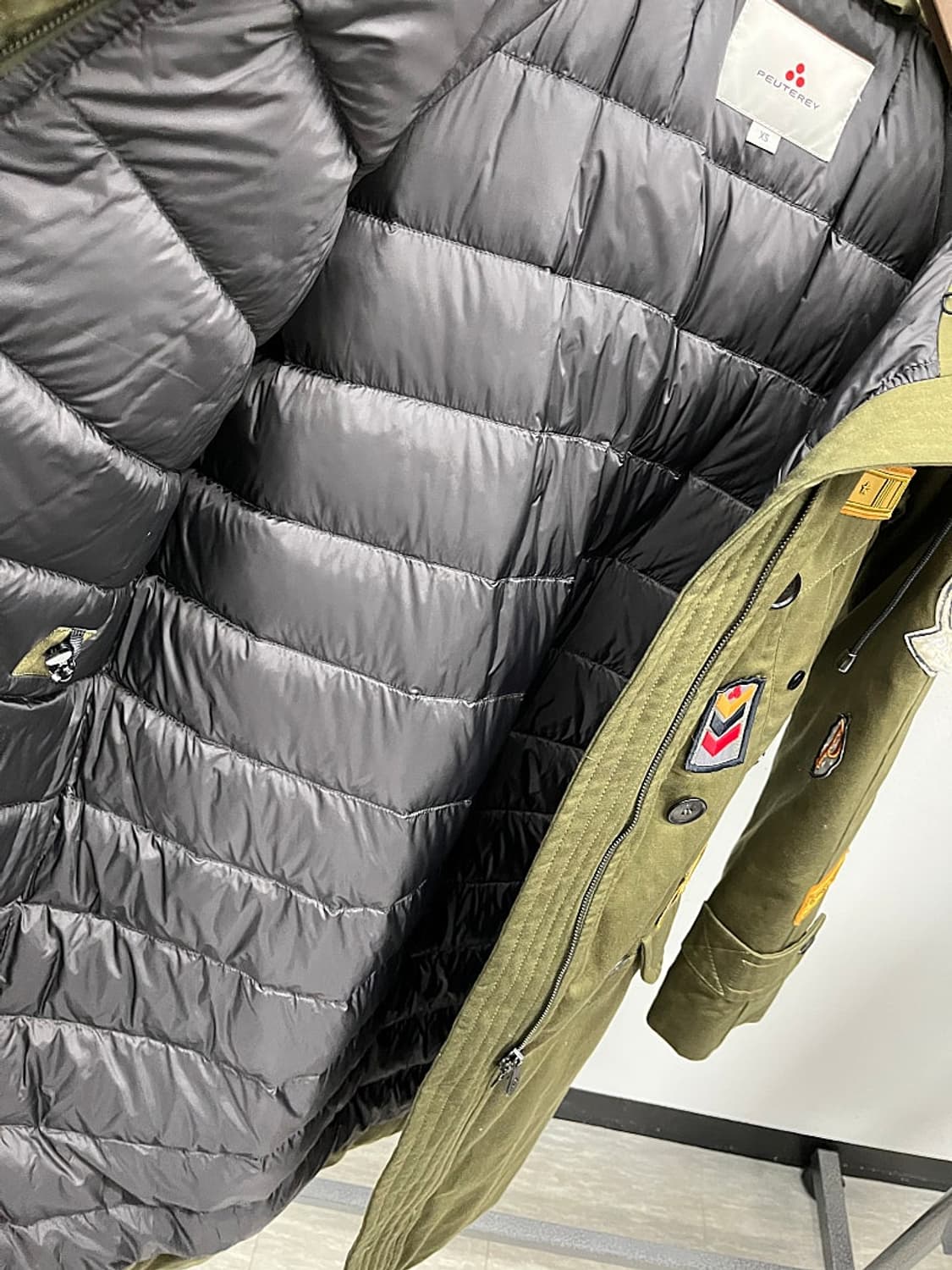 여) 페트레이 마커패치 다운파카  상품이미지7