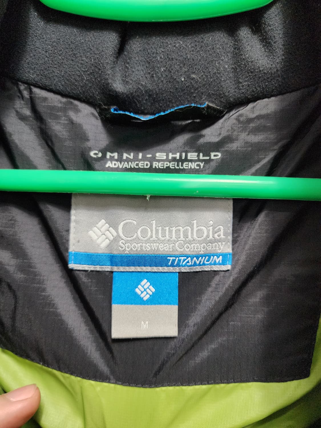 컬럼비아 센터로고 티타늄 구스다운 패딩 상품이미지6