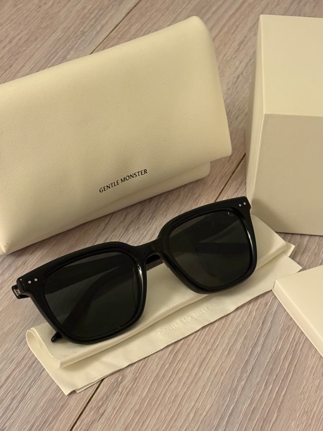 젠틀몬스터 선글라스 누보 NUBO-01 상품이미지2