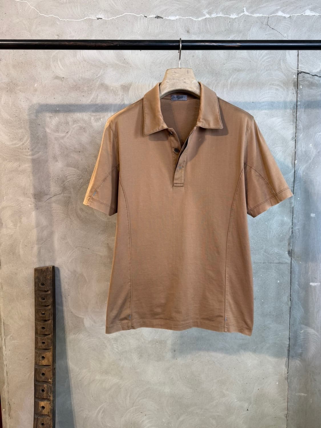 지방시 칼라넥 티셔츠 100 상품이미지1