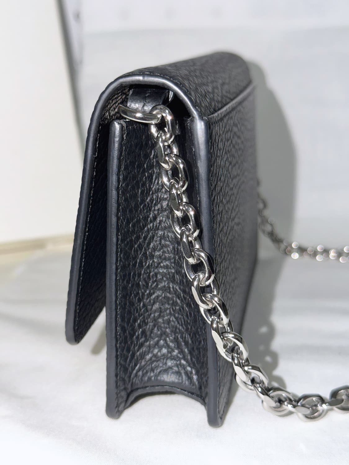 메종 마르지엘라 미디움 4 스티치 체인 지갑 블랙 상품이미지5