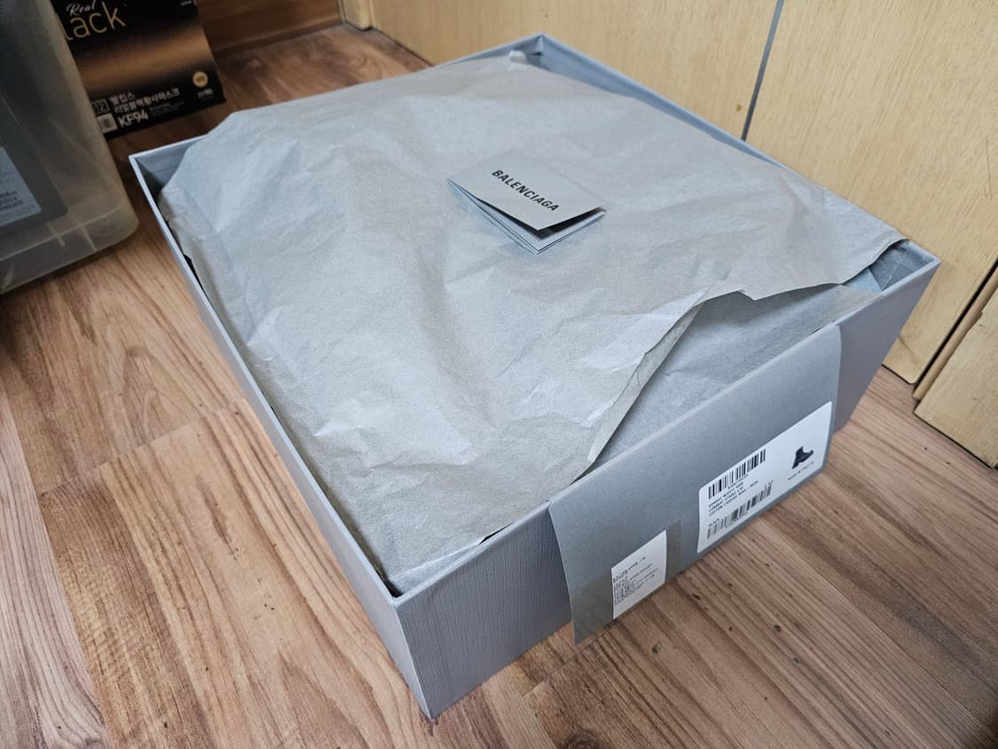 발렌시아가 컴벳 스트라이크 부츠 42 사이즈 상품이미지6