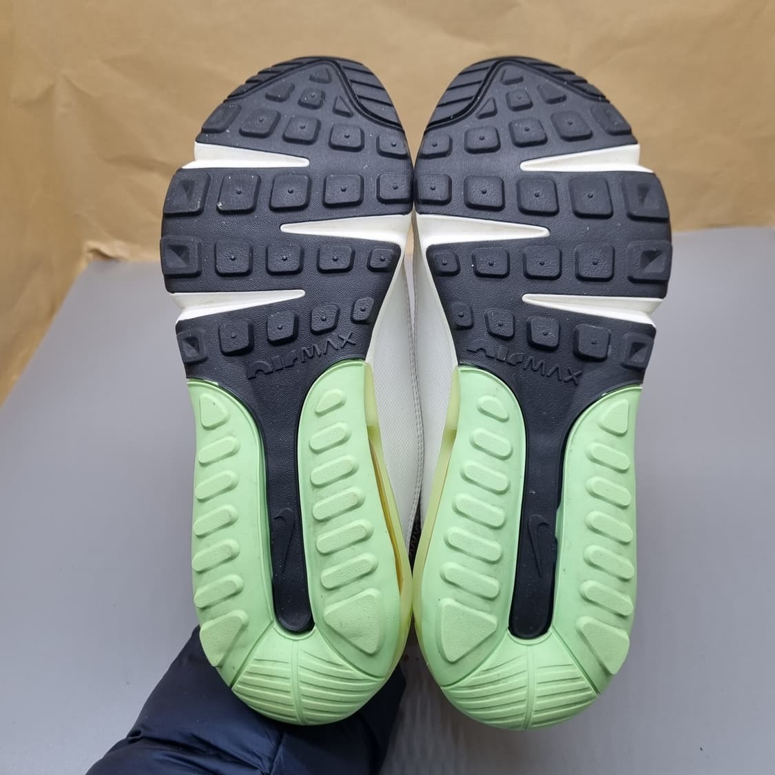 나이키 에어맥스 2090 여성운동화230  상품이미지3