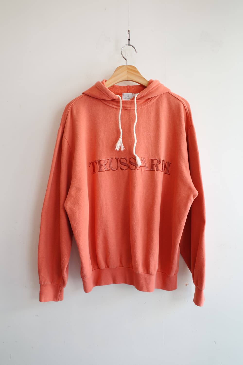 TRUSSARDI 자수 후디 상품이미지1