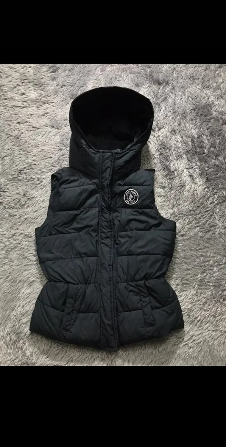 [[여성 S, A급]# 아베크롬비(AF) 경량 패딩 집업 조끼 상품이미지1