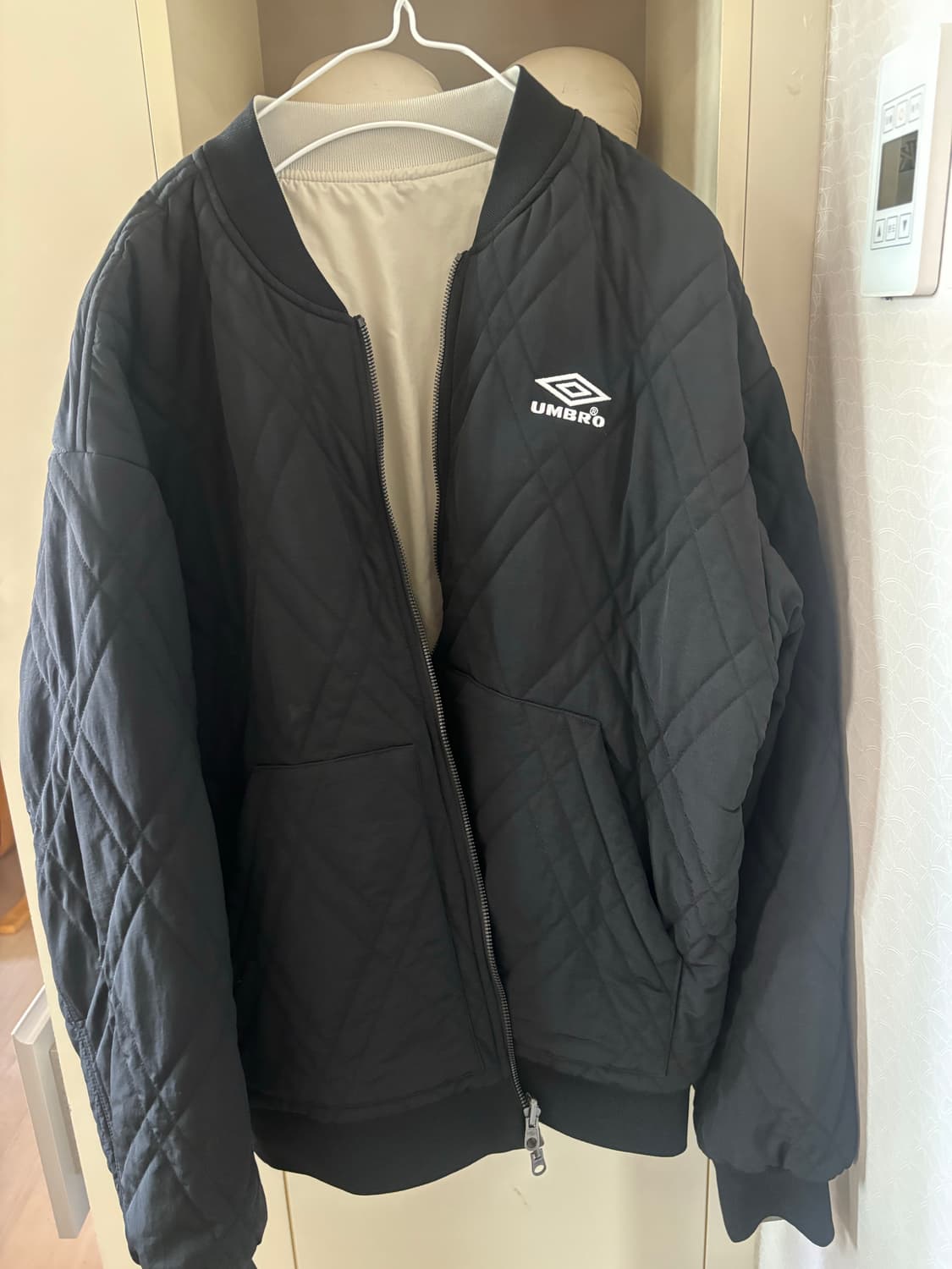 엄브로 리버시블 패딩  상품이미지1