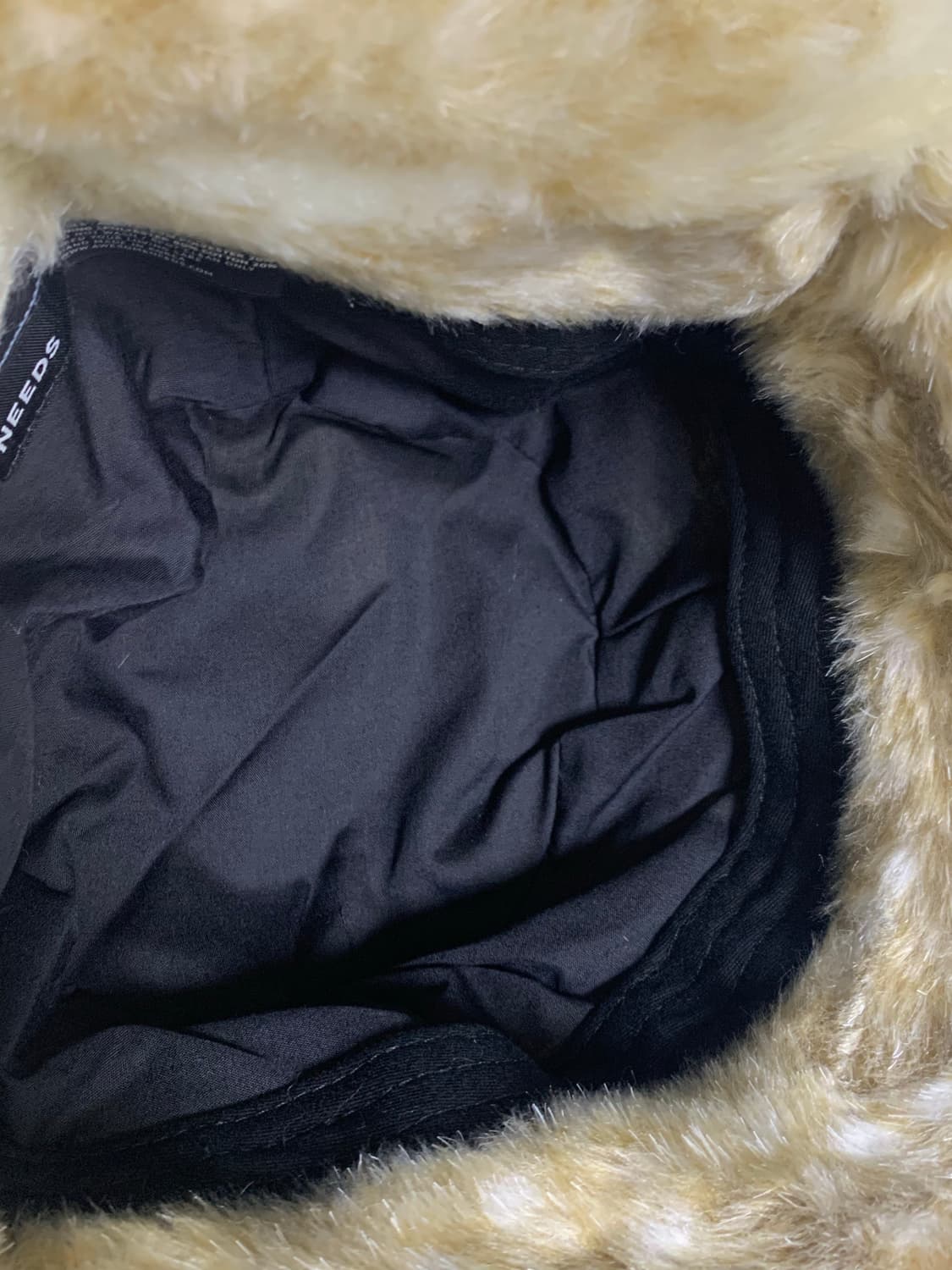 어썸니즈 퍼 램프쉐이드 비니 모자 베이지 상품이미지4