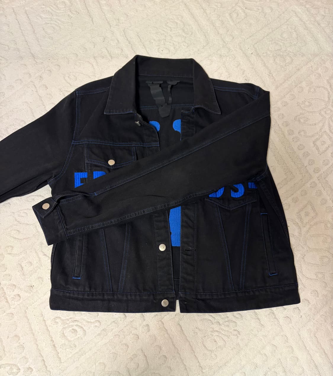 브이론 프렌드 자켓(L)  (Vlone friends jacket) 상품이미지2