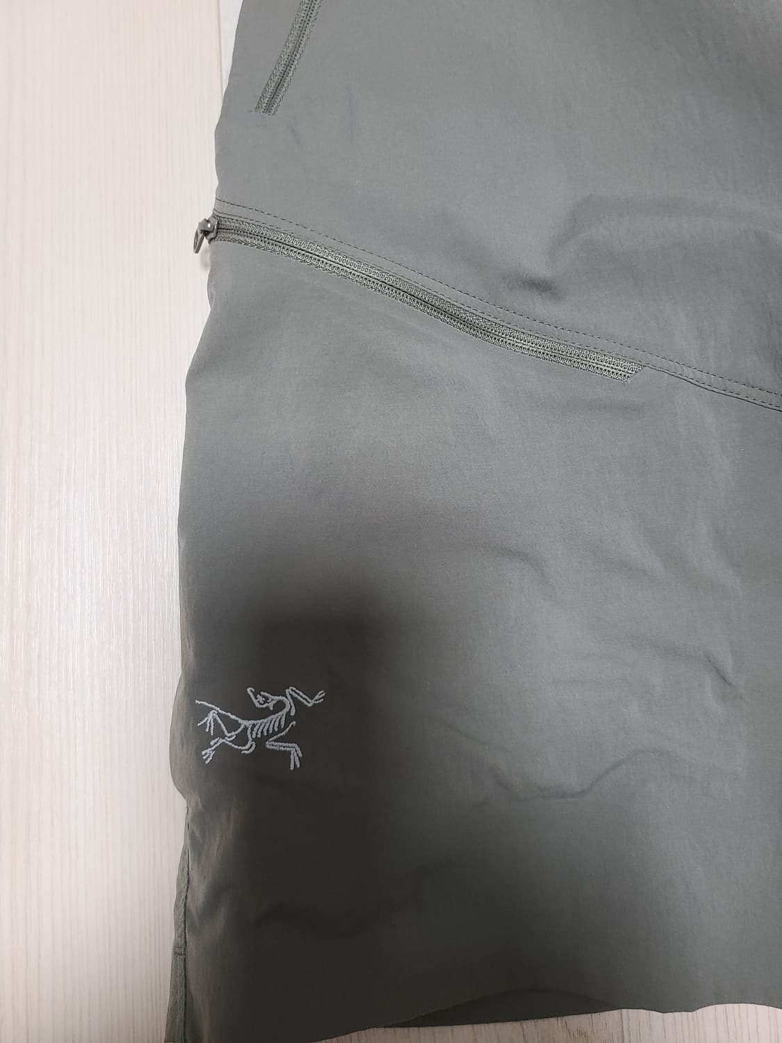 아크테릭스 감마 퀵드라이 남32  숏 11인치 팬츠 포리지 상품이미지2