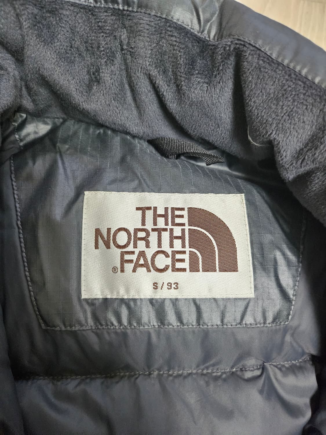 노스페이스 글로시 패딩 상품이미지4