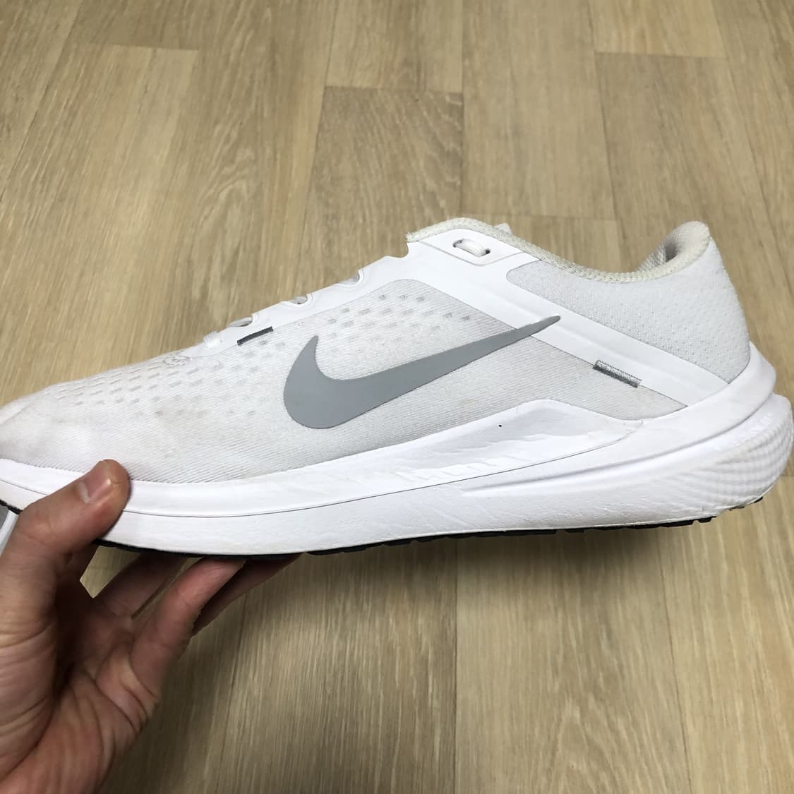 (280) 나이키 NIKE 에어 윈플로 10 화이트 실버 러닝화 런닝화  상품이미지6