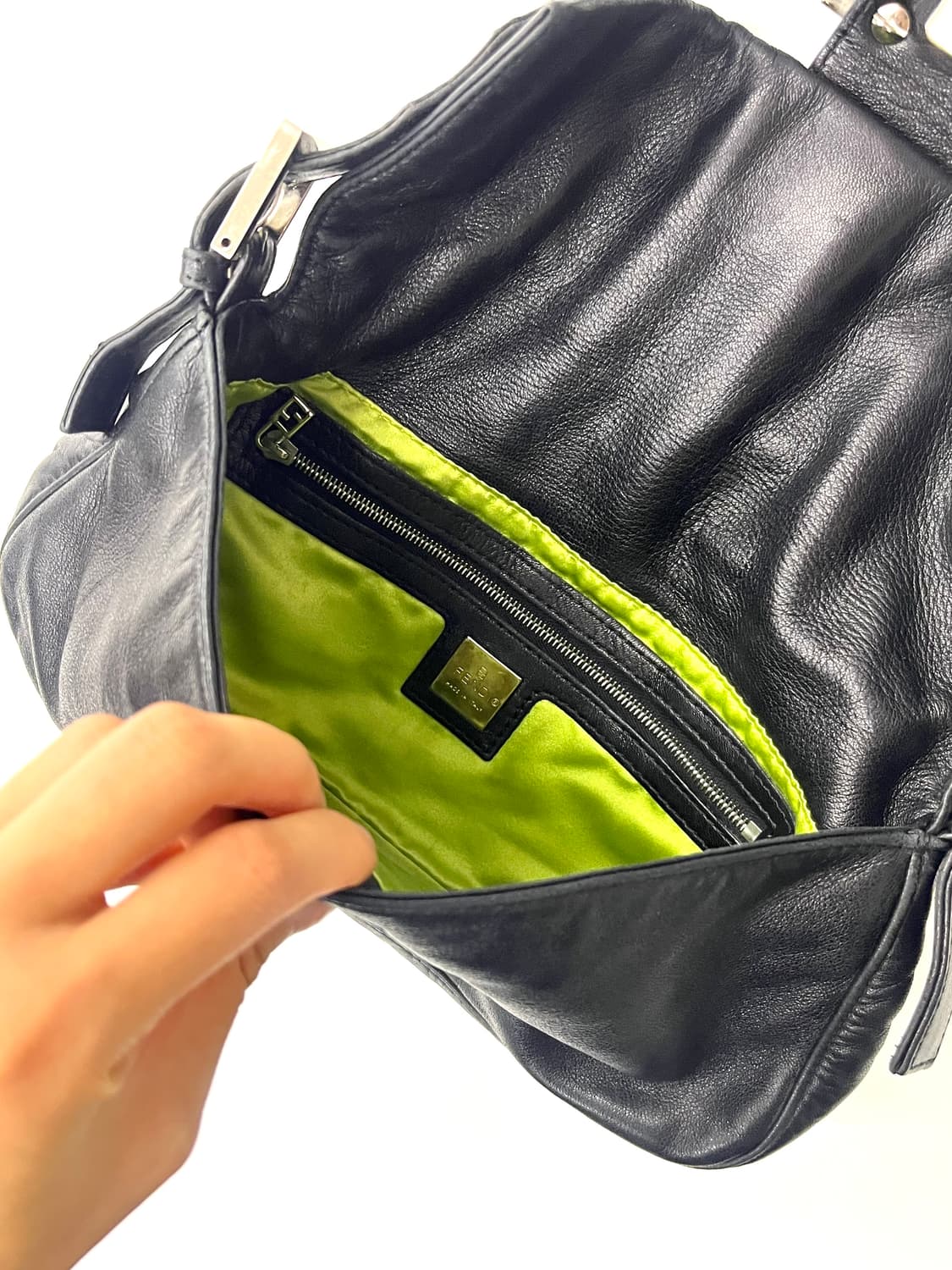 Fendi 펜디 블랙 미니 숄더백 상품이미지9