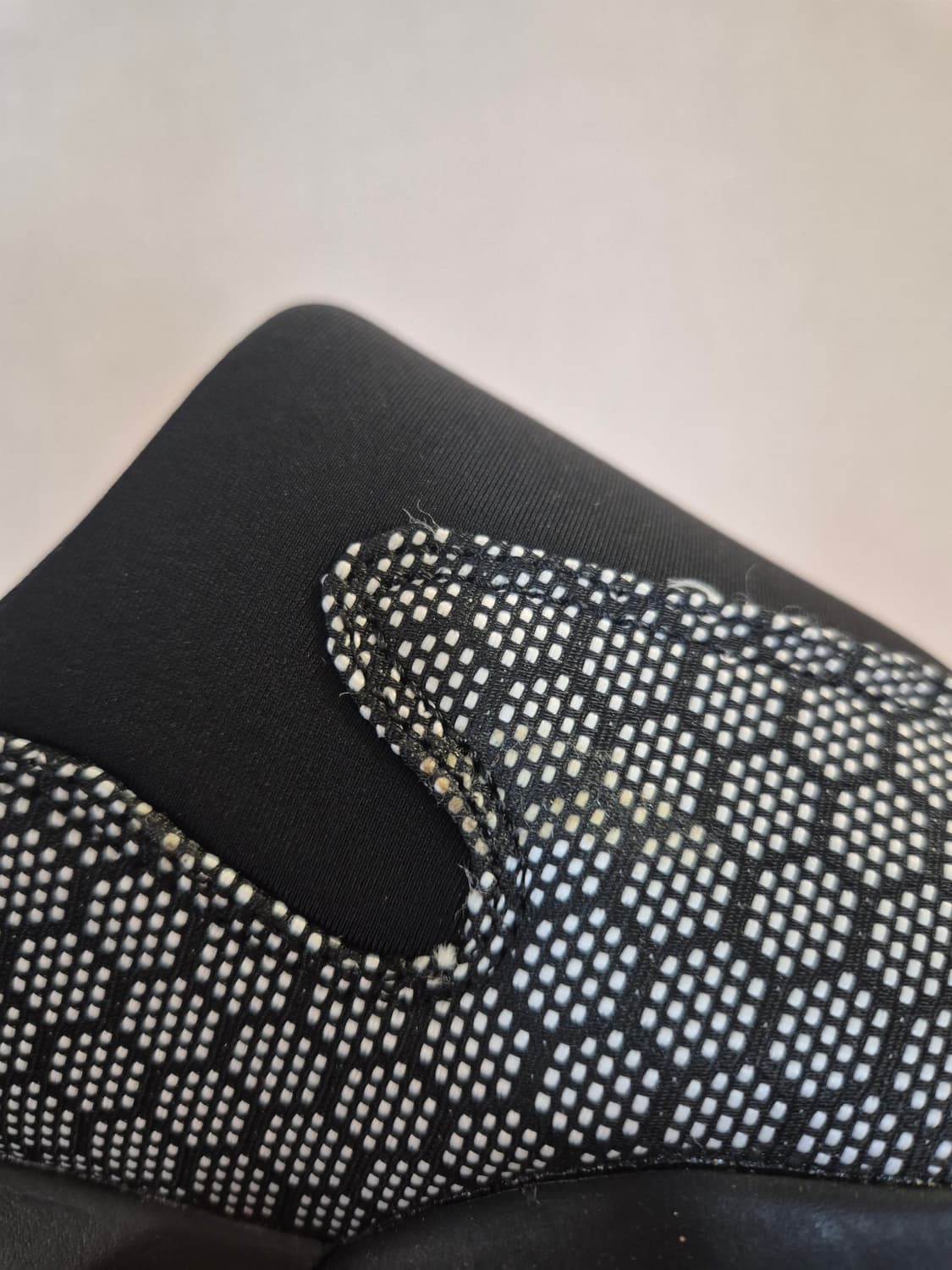 [새상품/270] 오클리 팩토리 팀 x 브레인 데드 찹 쏘우 뮬 허니콤 상품이미지5