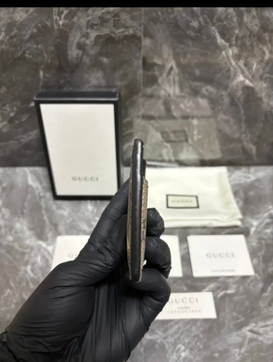 구찌 GG수프림 꿀벌 카드지갑 상품이미지4