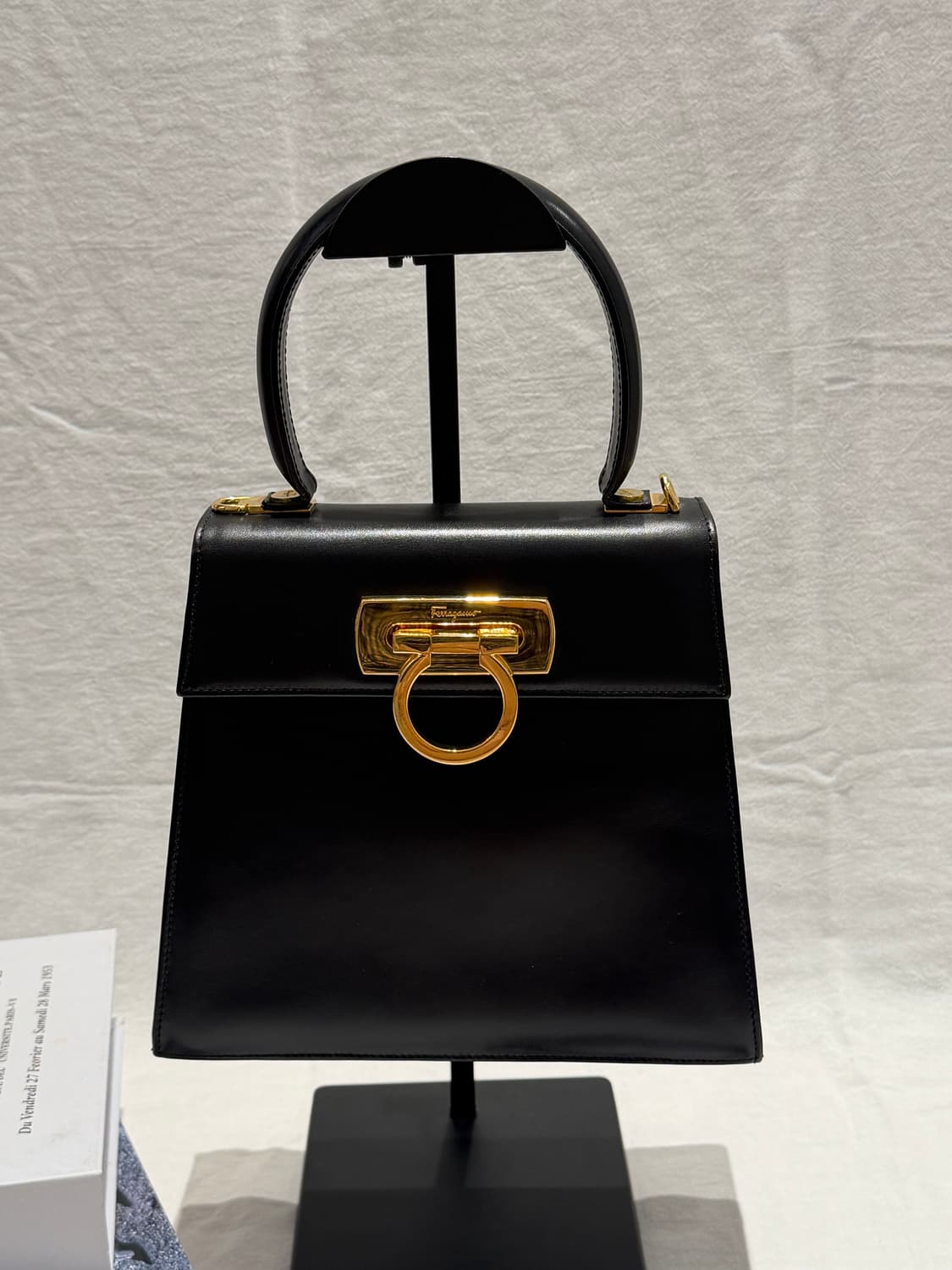 정품 페라가모 켈리백 핸드백 토트백스몰 블랙 상품이미지2