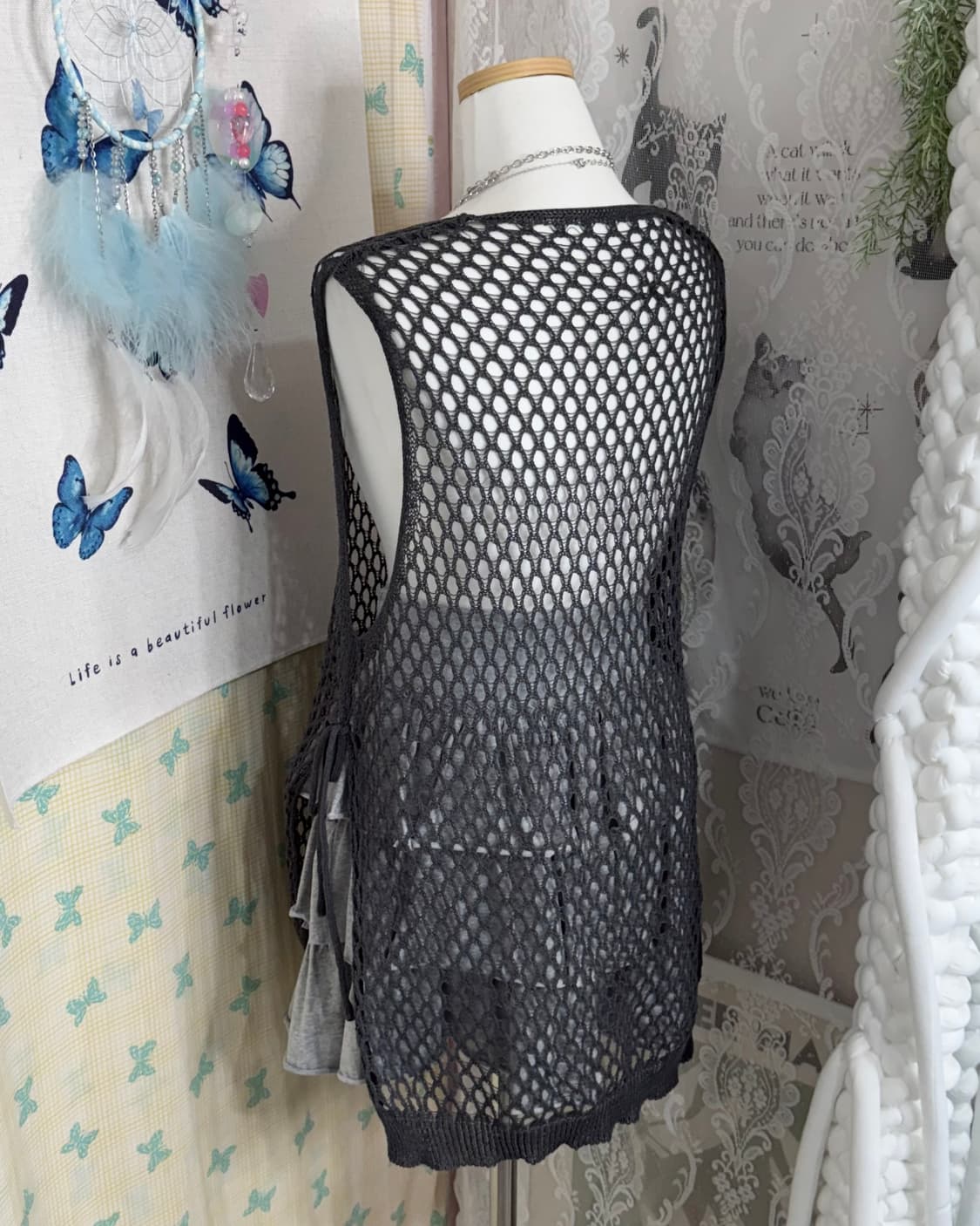 차콜 그레이 네트 브이넥 니트 베스트 상품이미지4